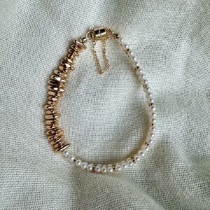 Freshwater Pearl Bracelet with Unique Design